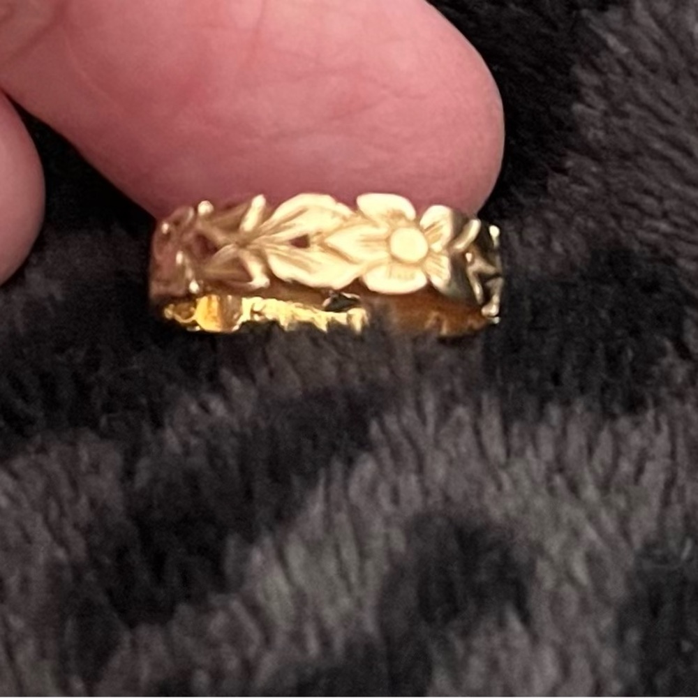 14 K Gold Hawaiian Carved Plumeria Pinkie Ring Size 2- Women's Jewelry - Picture 11 of 14